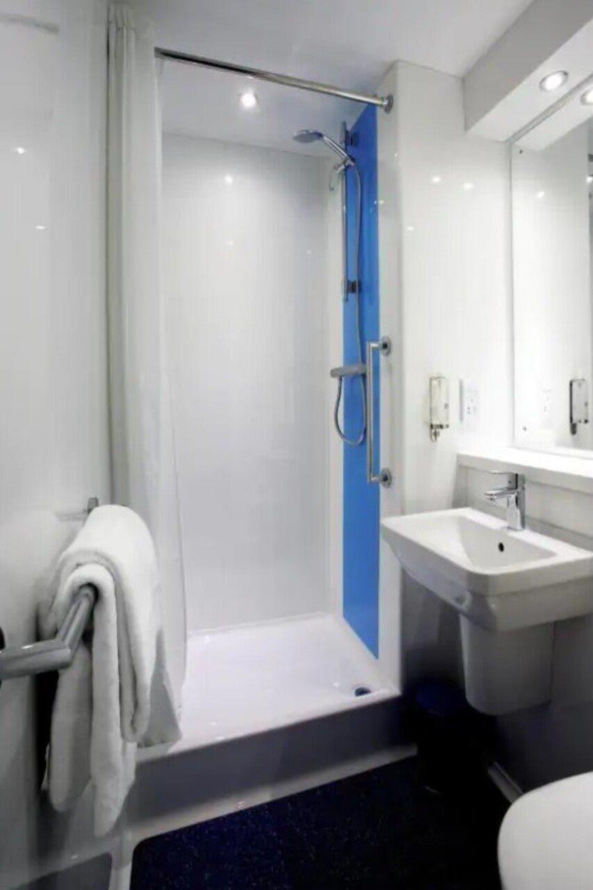 Travelodge Newmarket Road 3*